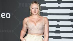 Iskra Lawrence